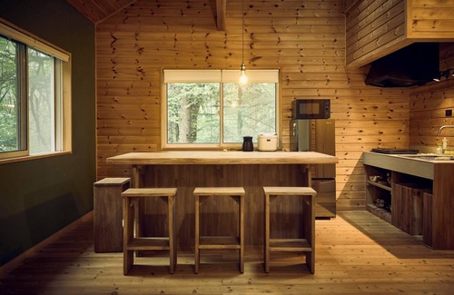 Naganohara House | Rental villa in the forest Wooden deck roof Cypr / Agatsumagun Gunma