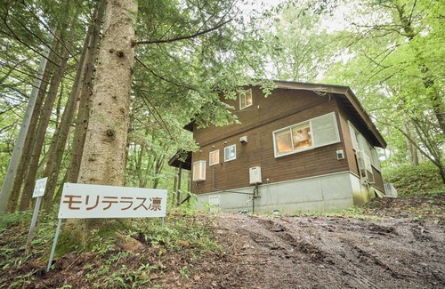 Naganohara House | Rental villa in the forest Wooden deck roof Cypr / Agatsumagun Gunma