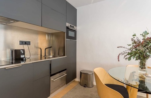 Sant Gervasi Apartment | Rentals: Sant Gervasy apt, big terrace