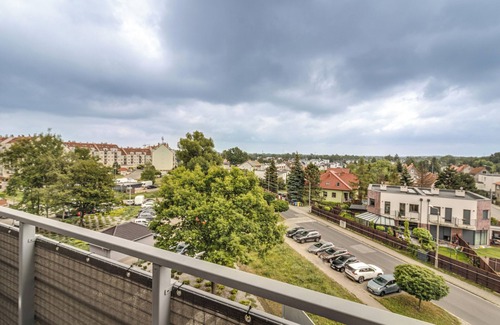 Fabryczna Apartment | RentPlanet - Apartamenty Wełniana