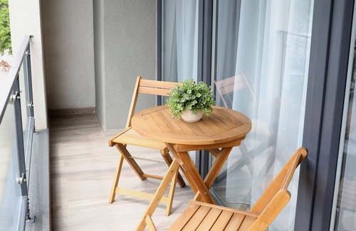 Focsani Apartment | ResHome