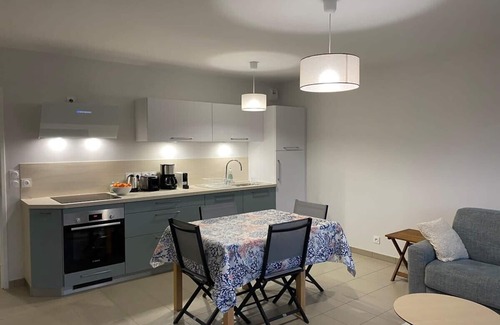 Quiberon Apartment | Residence 350 meters from the main beach chez lena