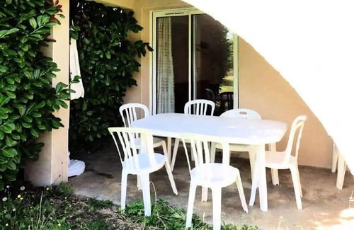 Prayssac Apartment | Residence du Domaine de Claire Rive* - 2 room apartment 4 people