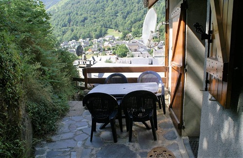 Peyragudes Apartment | Residence in the louron valley with superb views of the valley floor
