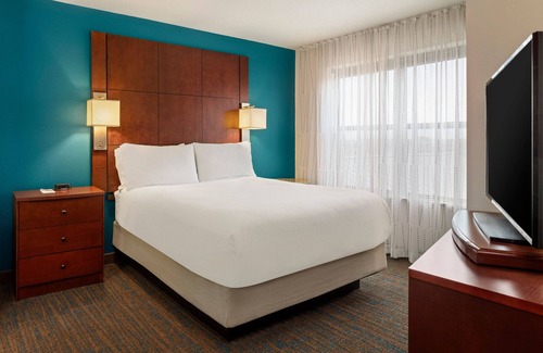 Plymouth Hotel | Residence Inn by Marriott Minneapolis Plymouth