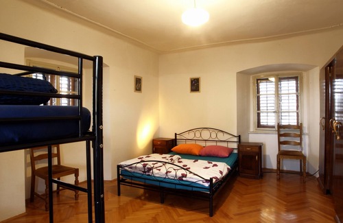 Komen House | Residence Muzica