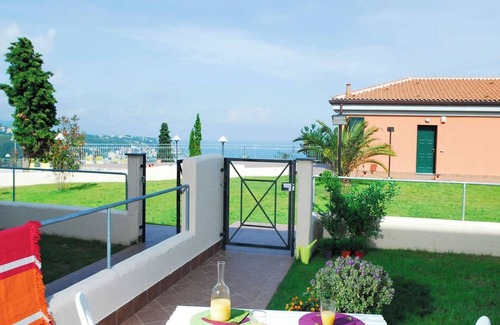 Cogoleto Apartment | Residence Villa Beuca Cogoleto Two-room Apartment 3 Pax Sea View