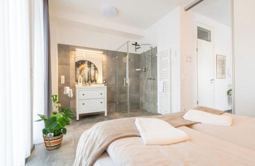 Bad Zwischenahn Apartment | Residenz - Naturwunder - Terrasse - Sauna - Parkplatz