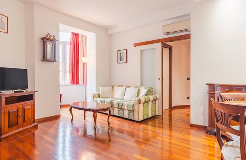 San Zeno Apartment | Residenza Edvige - Two Bedroom Apartment, Sleeps 6