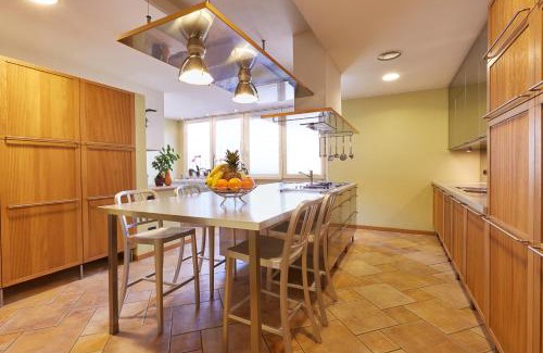 San Michele House | Residenza Montebello