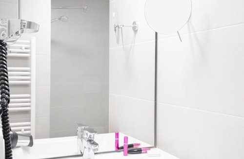Senart Hotel | Residhome Paris Senart
