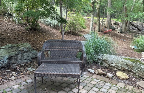 Sybertsville House | Resort Family Friendly Home 5-minute walk to the beach at Eagle Rock!