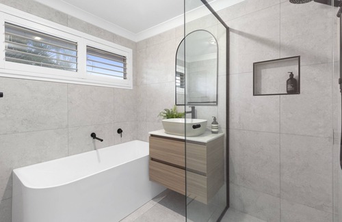 Arana Hills House | Resort Home