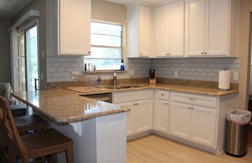 Orlando House | Resort Like Private Pool Waterfront Retreat 4/2 Home in Orlando Weekly discounts