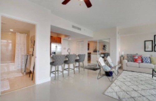 Boynton Beach Condo | RESORT LIVING AT CASA COSTA-OVERLOOKING LAGOON-CORNER UNIT-Walk to Beach!