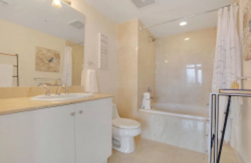 Boynton Beach Condo | RESORT LIVING AT CASA COSTA-OVERLOOKING LAGOON-CORNER UNIT-Walk to Beach!