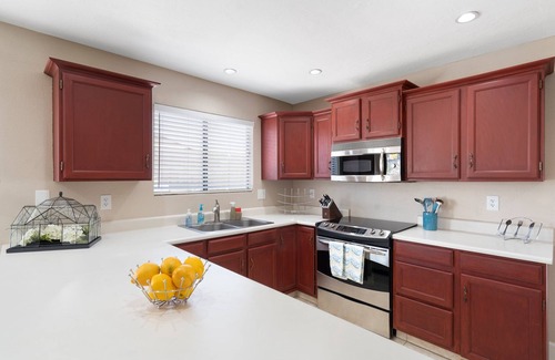 Paradise Valley Village House | Resort Living + Pool, BBQ, Spa > TPC & Mayo Clinic
