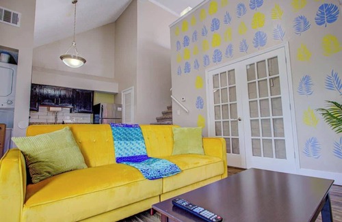 Florida Central Atlantic Coast Apartment | Resort Pool, Tennis & Gym-Orlando's Family Getaway