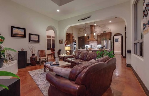 Bulverde House | Resort Style S/W Home on 3 Acres. Views, Pool, Outdoor Fireplace