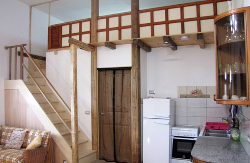 Cutrofiano Apartment | Rest and relaxation! Terreno Ro-Bi-Li-Apartment Family friendly up to 9 pers.