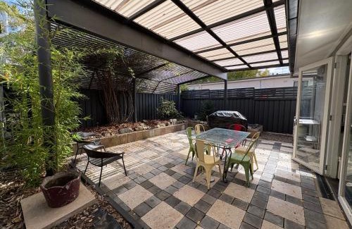 Bathurst House | Rest on Keppel