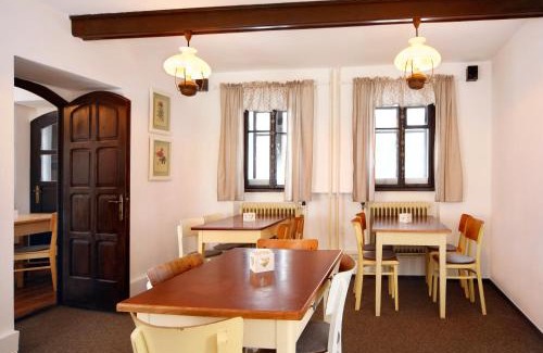 Jilemnice House | Restaurace a penzion Jilm