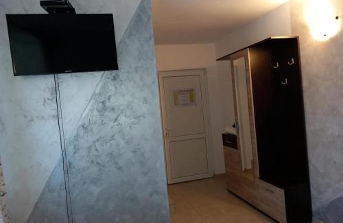 Baia de Fier House | Restaurant Cazare Vi La Maria