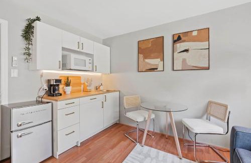 University City House | Restful Retreat on Robbins by Cardo