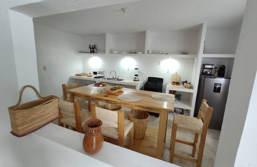 Ciudad Fernandez House | Resting house with pool! near the Media Luna Spring