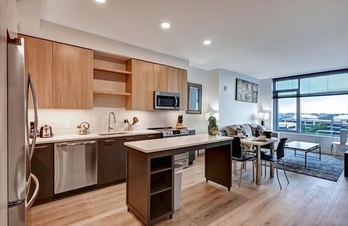 Reston Apartment | Reston 1BR nr Washington DC | Pet friendly | nr Metro