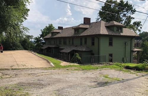 Davenport House | Restored 1906 3-bedroom Townhouse Overlooking the Mississippi River Unit #2