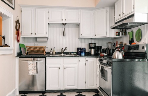 Red Hook House | Restored Farm House in quaint Hudson Valley Town of Red Hook, Dutchess County