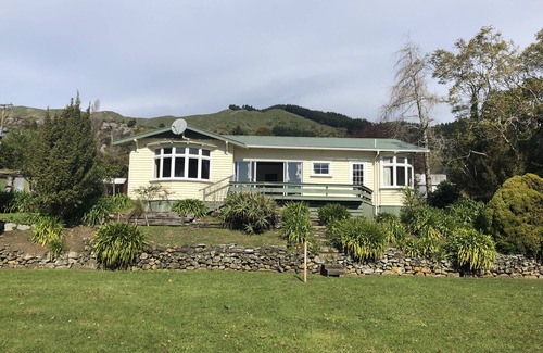Pohara House | Restored Villa close to the Beach