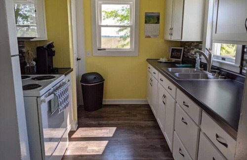 Palo Cottage | Retreat! 2 bedroom cottage!nPeaceful country setting