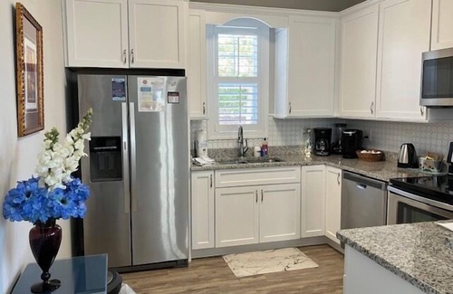 North Myrtle Beach Cottage | Retreat 2209 - Adorable Cottage in Barefoot Resort