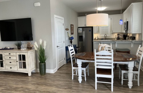 North Myrtle Beach Cottage | Retreat 2209 - Adorable Cottage in Barefoot Resort