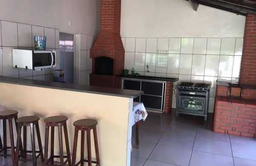 Olimpia House | Retreat for up to 20 people, swimming pools, wi-fi, air conditioning, 8 minutes from Termas.