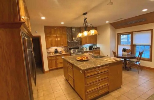 Pine Mountain Valley House | Retreat, group vacation, reunion, wedding friendly with amazing view. Sleeps 30