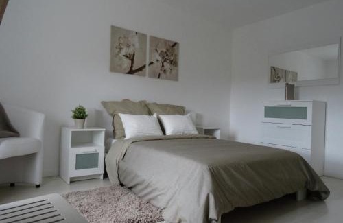 Beaumont-en-Veron House | Retreat in Beaumont-en-Véron