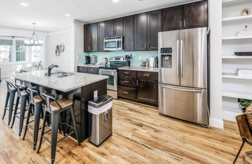 Davidson House | Retreat w Patio Just Steps from Main St Davidson