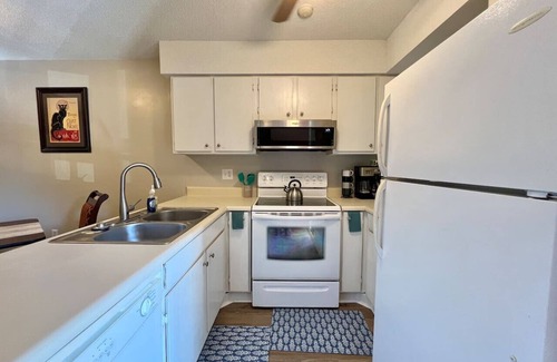 Harbison Apartment | Retreat With Scenic Stream Views