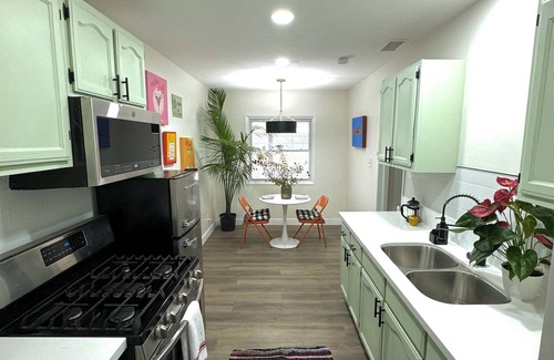 Fontana House | Retro modern 3-bedroom house with WiFi & much more in Fontana