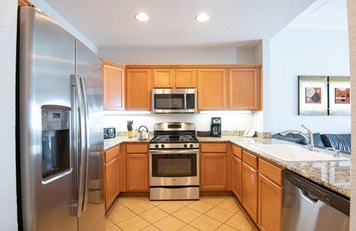 Reunion Apartment | Reunion Resort & Golf Club