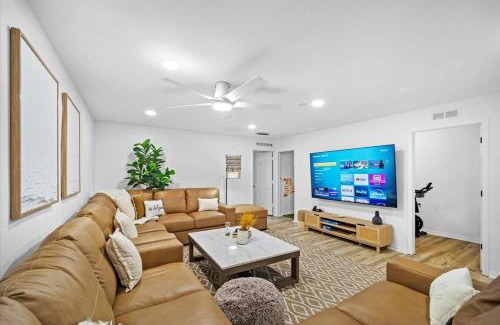 Indian Trails House | Reunion - Sleeps 26 hot tub 10 br 8 ba 6 mile beach