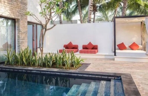 Salalah Apartment | Revel In Aesthetic Charm! 1BR Pool Villa with Lagoon View, Onsite Pool & Spa!