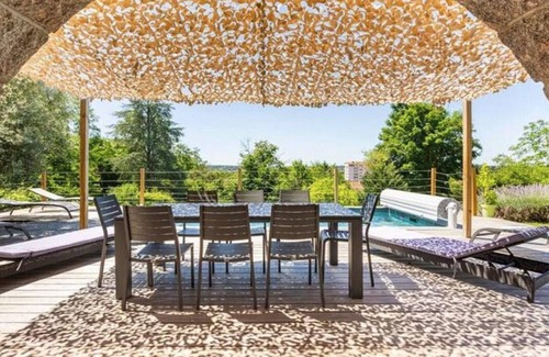 Vichy Cottage | Revel in Vichy: Private Pool, Spacious 5-Bedroom Home, BBQ & Garden Retreat