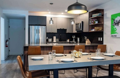 Revelstoke Condo | Revelstoke - Condo with Hot Tub-Revel In The Stoke