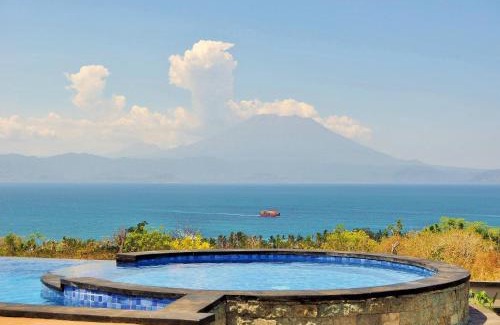 Sampalan Resort | Reynten Hill