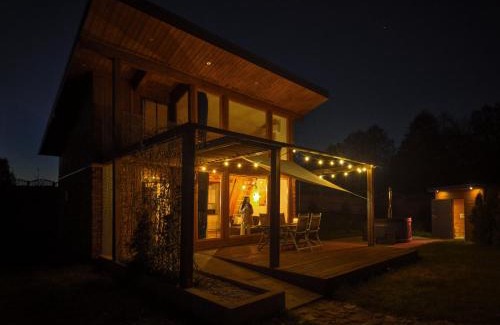 gmina Polanow Cabin | Rezerwat Wielin Sauna - Balia - Hot Tube - Jacuzzi - Basen - Klimatyzacja - Kominek