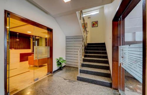 Royapettah Hotel | RG SUITES ROYAPETTAH Formerly RAJ RESIDENCY Near US EMBASSY